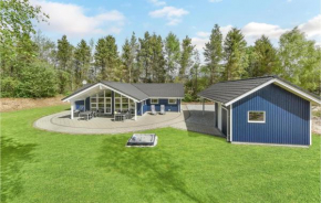 Cozy Home In Oksbøl With Wifi